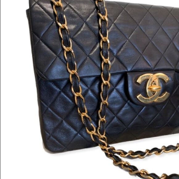 Classic Large Black Quilted Chanel Flap Bag - Picture 5 of 16